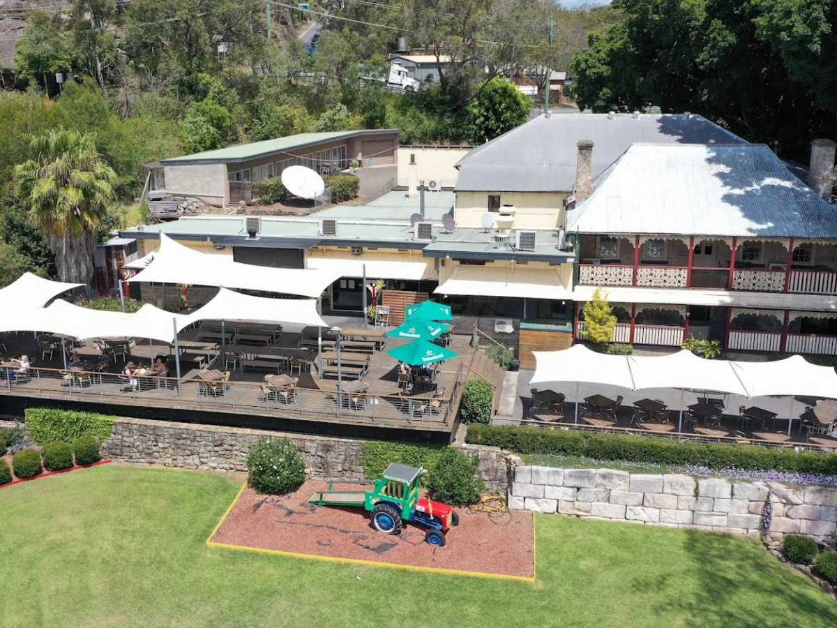 A drone shot of the Wisemans Inn property