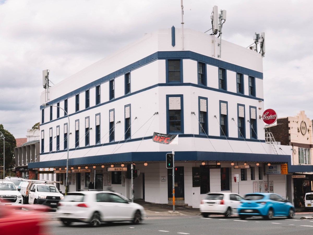 Empire Hotel Annandale