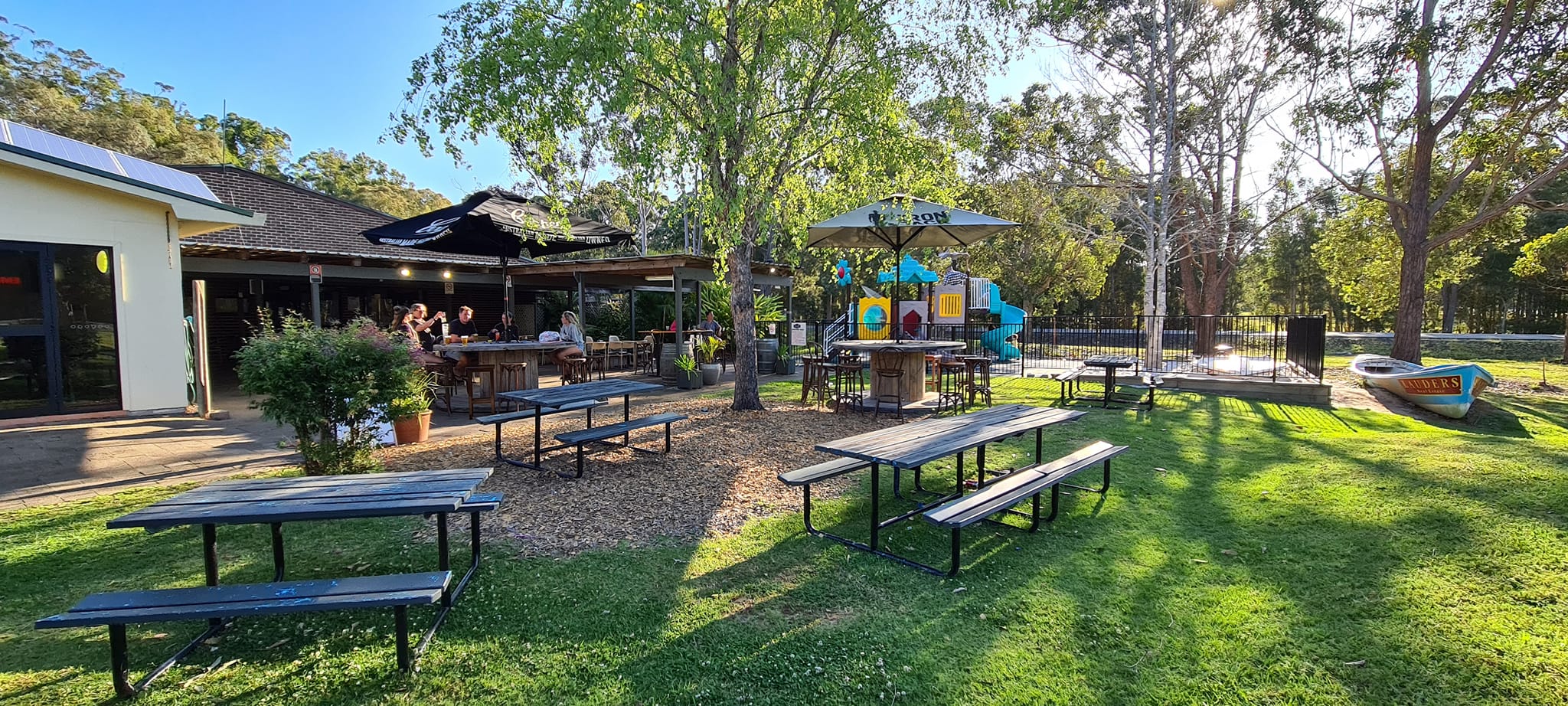 Old Bar Tavern sells in five days - Australian Hotelier