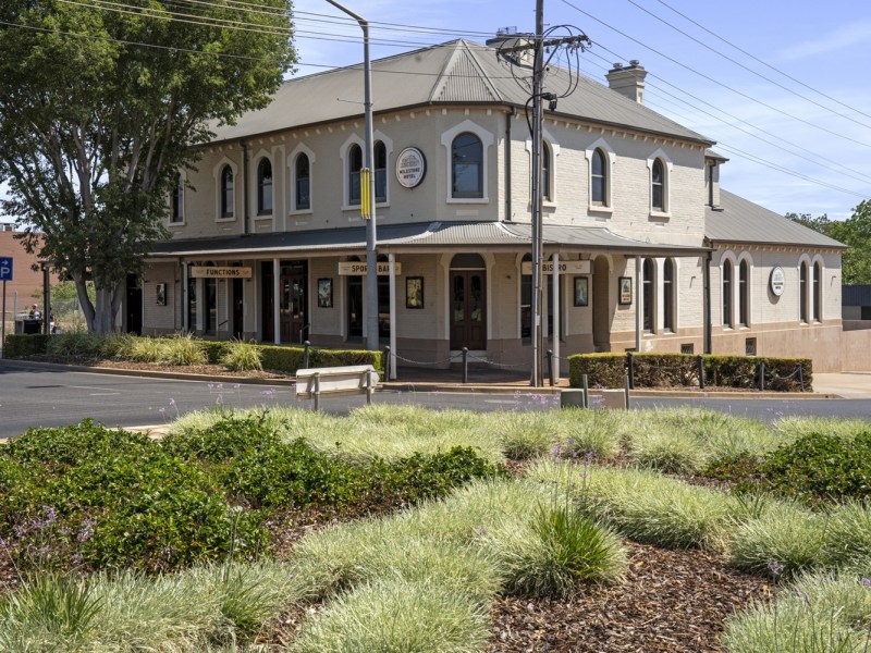 Harvest Hospitality Milestone Hotel