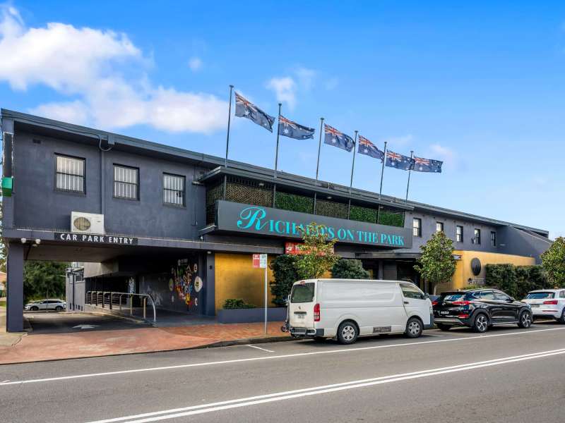 Richard's on the Park Hotel