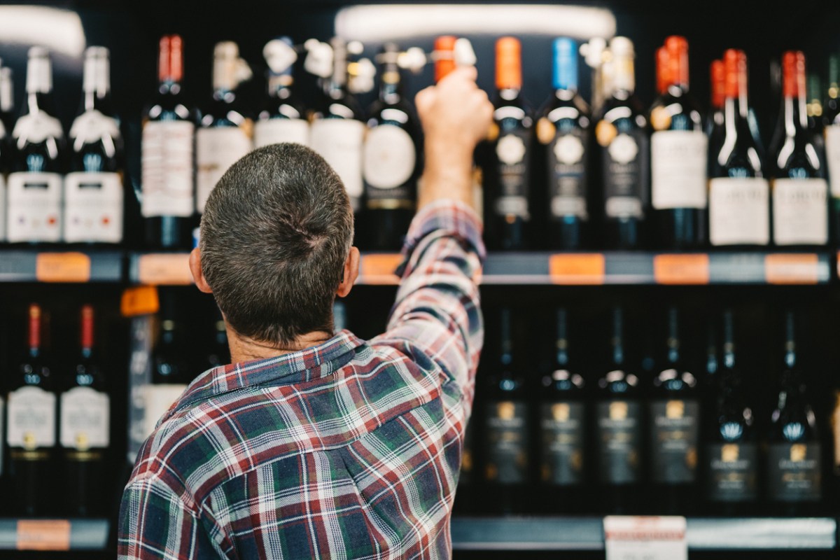 Liquor retail, minimum unit pricing