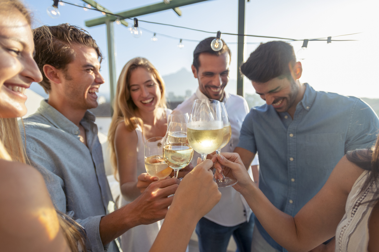 Wine Australia and Endeavour Group collaborate on national report