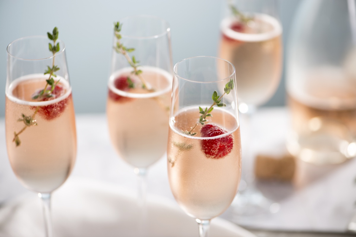 Champagne rose grape Comité